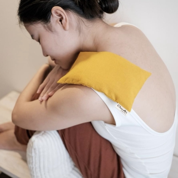 CHUC AN HEALING HERBS - Herbal Eye Pillow in Turmeric