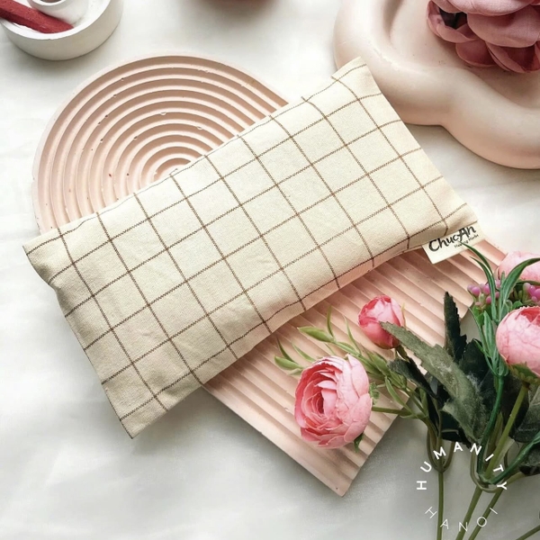 CHUC AN HEALING HERBS - Herbal Eye Pillow in Beige Gingham
