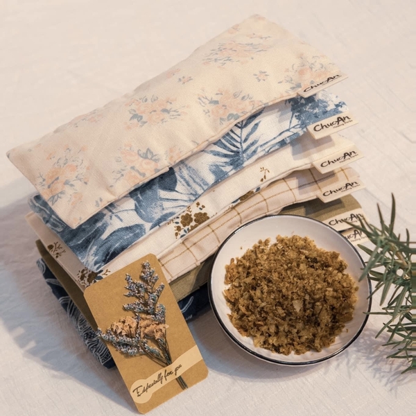 CHUC AN HEALING HERBS - Herbal Eye Pillow in Brown Floral