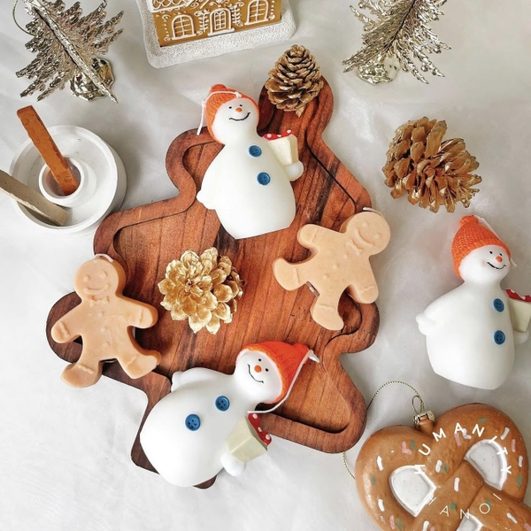 Christmas Candles - “Snowman With Gift”