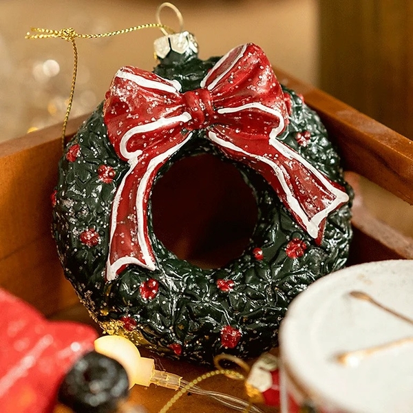Poly Christmas Ornament - Wreath In Green