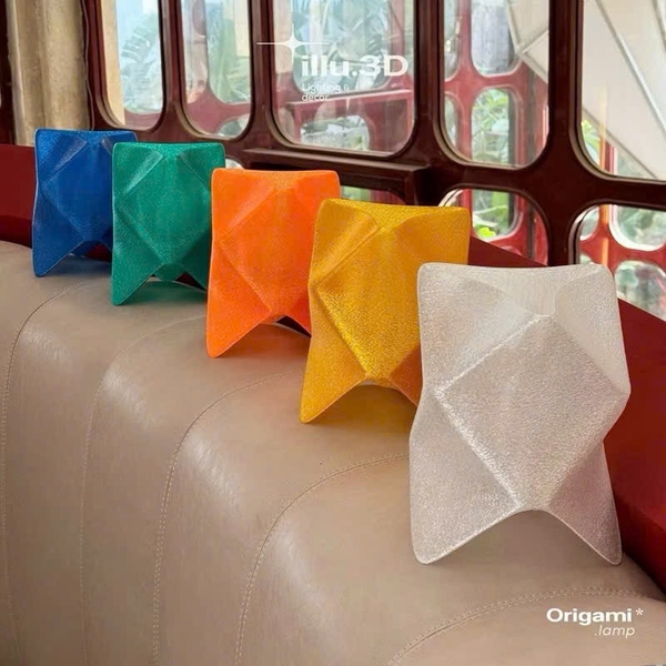 ILLU.3D Lighting – 3D Printing Origami Lamp in Yellow