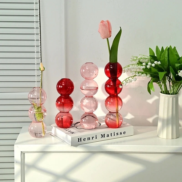 Short Bubble Glass Vase in Ombre Red