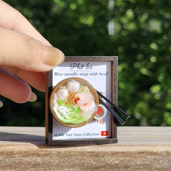 NHA TIN - 'Phở Bò - Beef Pho' Magnet