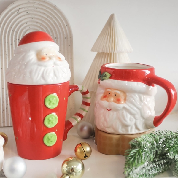 CHRISTMAS - Ceramic Tall Mug With Lid in Santa