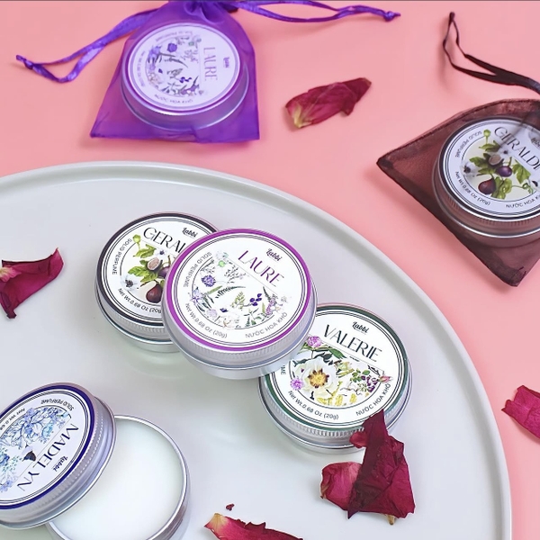 LABBI - ‘Laure’ Round Solid Perfume