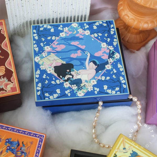 LA'ARTISAN - ‘Hồ Xuân Hương’ Lacquer Box