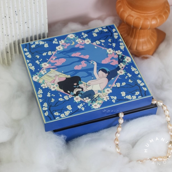 LA'ARTISAN - ‘Hồ Xuân Hương’ Lacquer Box