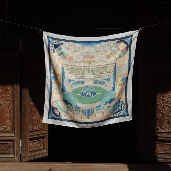 LA'ARTISAN - ‘Dinh Độc Lập - The Independence Palace’ Square Scarf