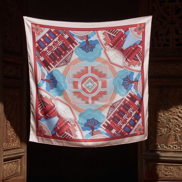 LA'ARTISAN - ‘Quốc Học Huế - The Graceful National High School Of Hue’ Square Scarf