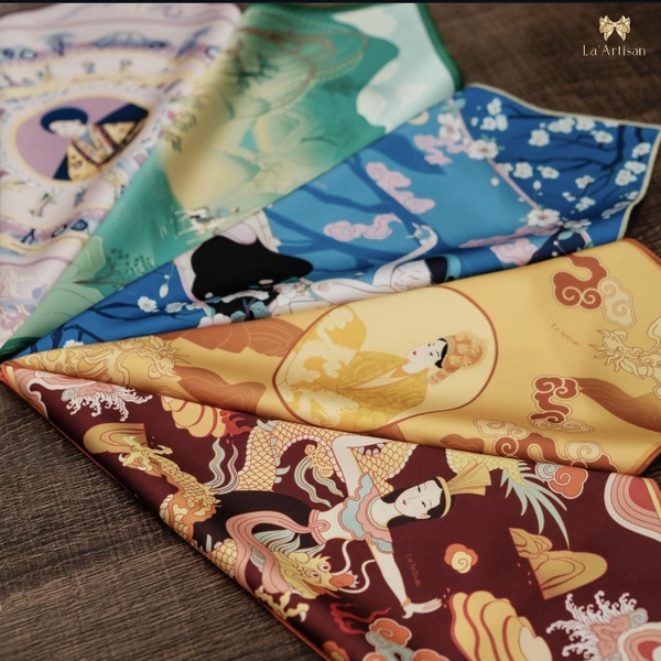 LA'ARTISAN - ‘Đoàn Thị Điểm - Poet Doan Thi Diem’ Square Scarf