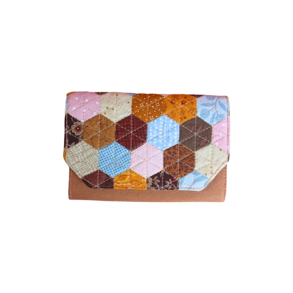 RUNG HANDMADE - Hand Sewn Wallet in Camel