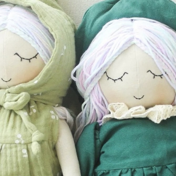 RUNG HANDMADE - Anne Doll in Teal Dress