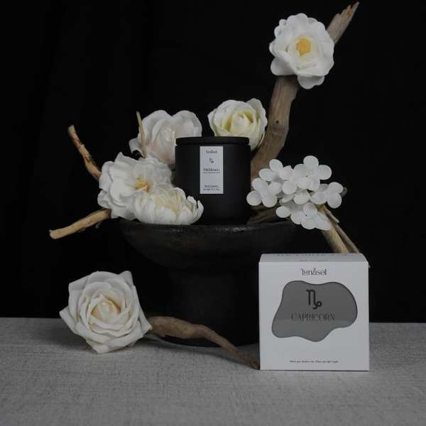 LUNASOL - 'Capricorn' Zodiac Scented Candle