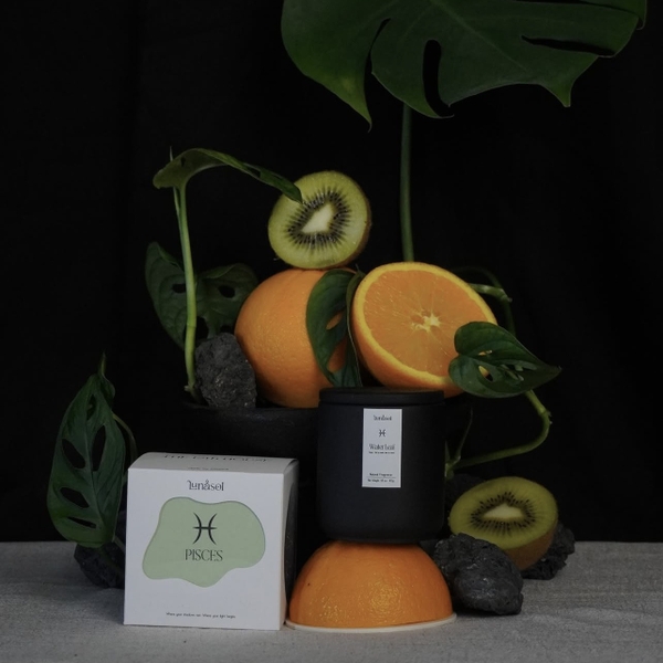 LUNASOL - 'Pisces’ Zodiac Scented Candle