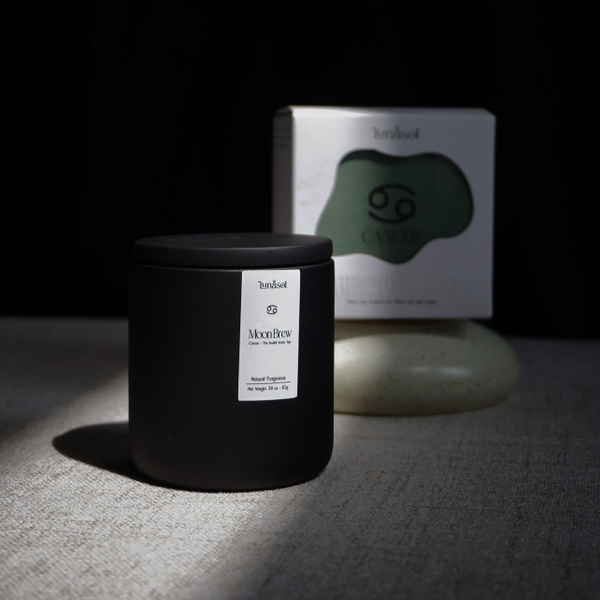 LUNASOL - 'Cancer ' Zodiac Scented Candle
