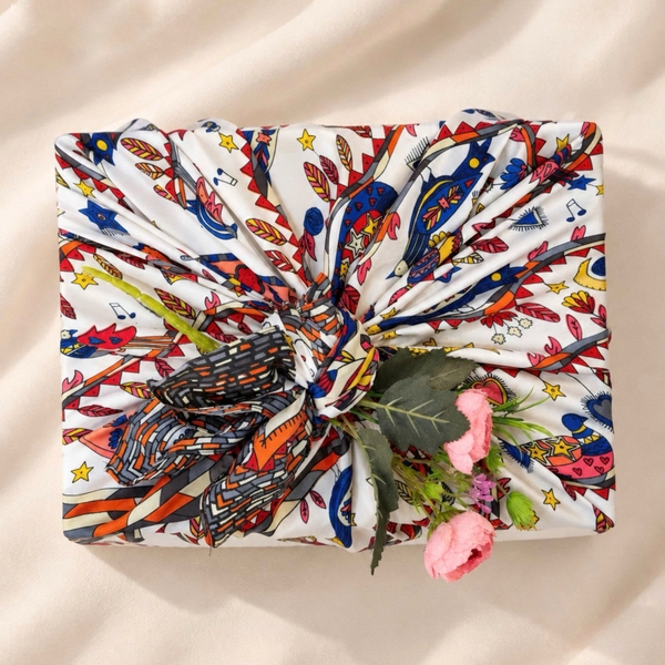 SQUARE SCARF - ‘Birdy Paradise’ in White