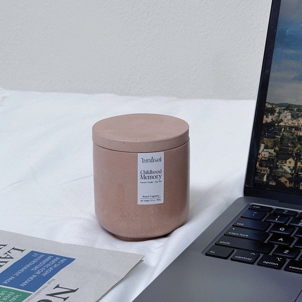 LUNASOL - 'Childhood Memory' Scented Candle