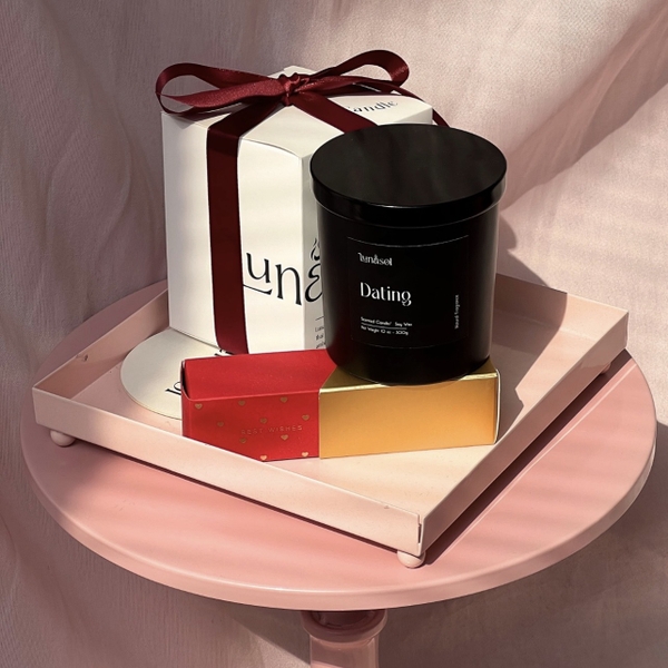 LUNASOL - 'Dating' Scented Candle