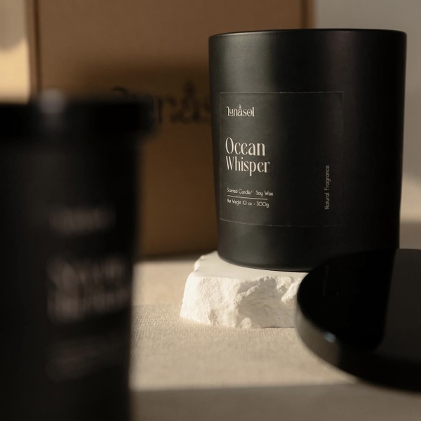 LUNASOL - 'Ocean Whisper' Scented Candle