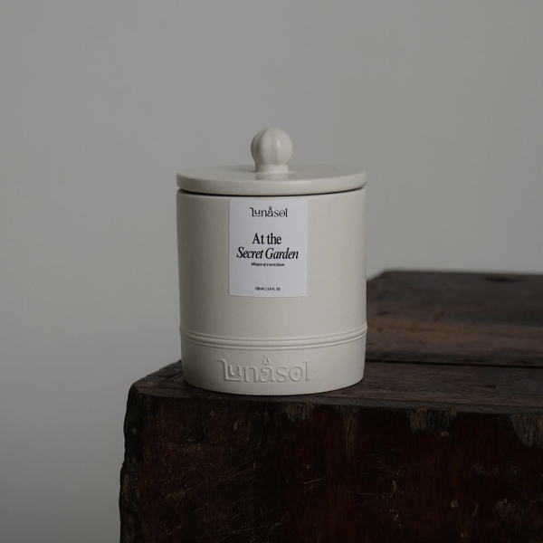 LUNASOL - 'At The Secret Garden' Scented Candle