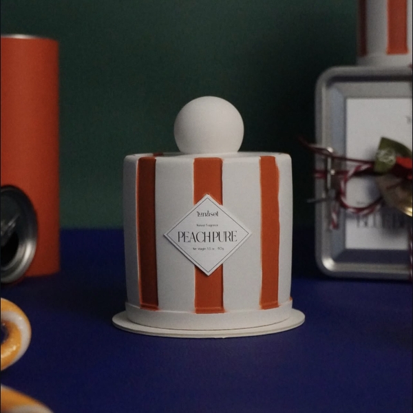 LUNASOL - 'Peach Pure' Scented Candle