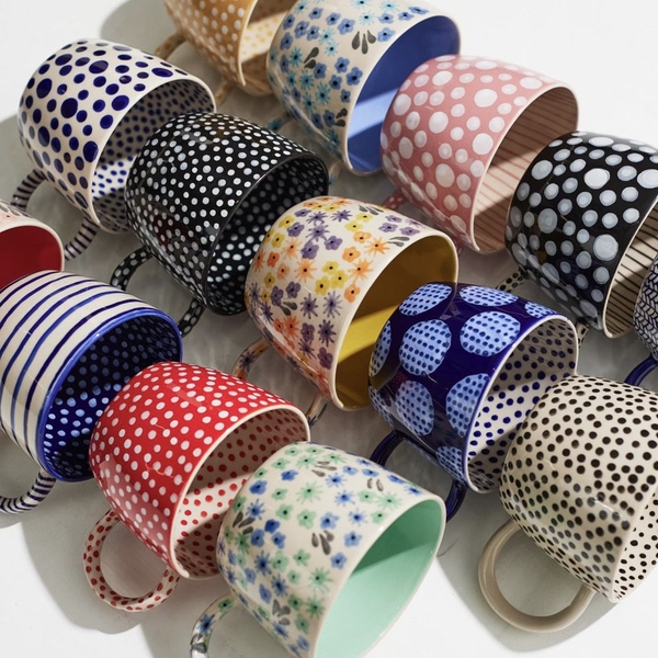 BAT TRANG - Ceramic Short Mug In Black Sprinkle