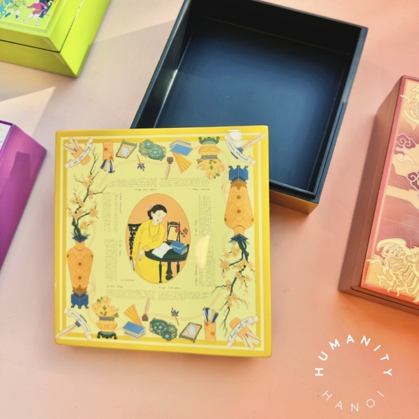 LA'ARTISAN - ‘Sương Nguyệt Anh / Poet Suong Nguyet Anh’ Lacquer Box