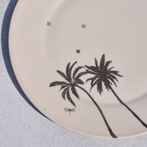 BAT TRANG - Ceramic Palm Tree Plate In Ivory