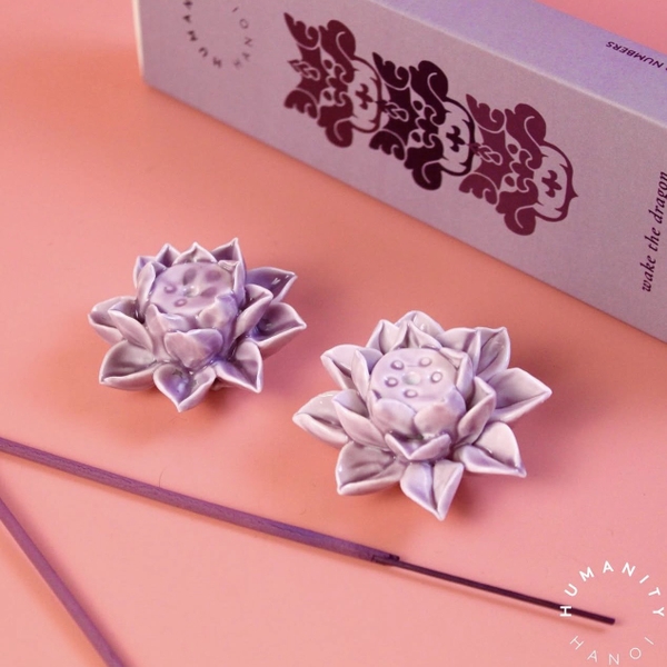 BAT TRANG - Ceramic Lotus Incense Holder In Lilac