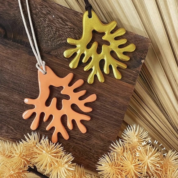 AZIET -  Buffalo Horn & Lacquer Necklace In Salmon Coral Pendant