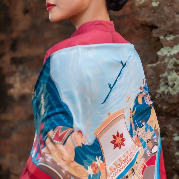 LA'ARTISAN - 'Biển Hồ Tây Nguyên - Sea Lake' Double-Sided Square Scarf