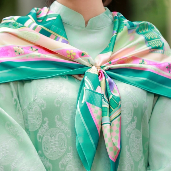 LA'ARTISAN - 'Hà Nội' Double-Sided Square Scarf