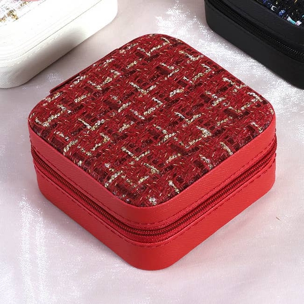 Square Jewelry Box In Red With Gold Tweed