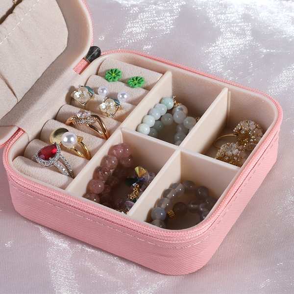 Square Jewelry Box In Pink With Gold Tweed