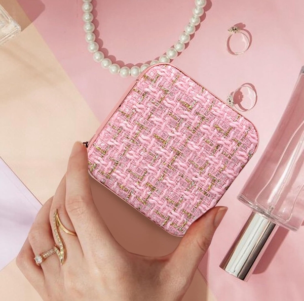 Square Jewelry Box In Pink With Gold Tweed