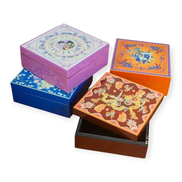 LA'ARTISAN - ‘Hai Bà Trưng / The Trung Sisters’ Lacquer Box