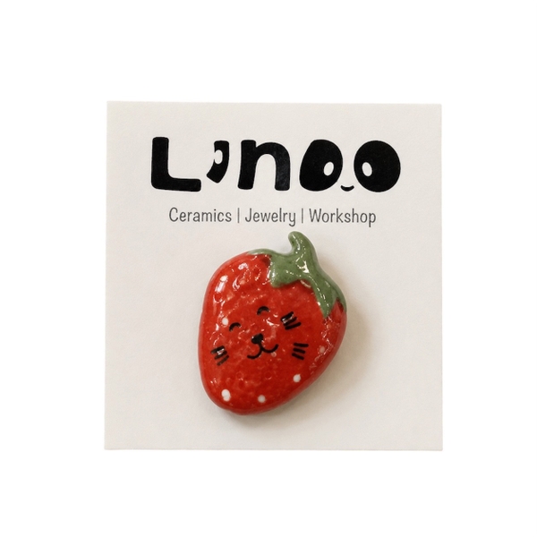 LINDO CRAFTS - Strawberry Ceramic Magnet