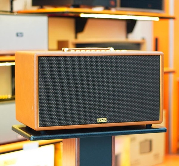 Loa Kadma KS68, Công suất 300W, PinTừ 3-5h, Bluetooth HDMI, USB, OTG/Live, Optical, Aux, Mic, Kèm 2 Mic