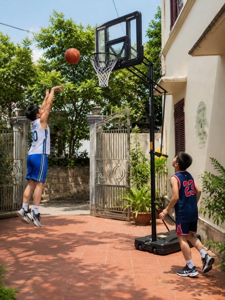 Trụ bóng rổ Vifa Sport 801818 phù hợp với học sinh muốn ném rổ tại nhà