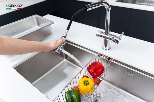 Vòi rửa bát 3 đường nước Nobinox Mira NX333