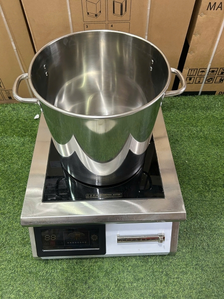 Bếp Từ Công Nghiệp Fuger FG-X80WE PRO 8000W – 3 Pha