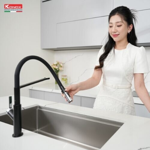 Vòi rửa bát Konox Tema Black - Thân mềm
