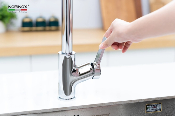 Vòi rửa bát dây rút Nobinox Loft NX533