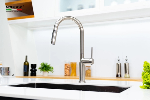 Vòi rửa bát dây rút Nobinox Adora NX992