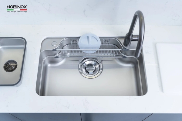 Chậu rửa bát 1 hố Nobinox LIRA NJ588D – Inox 304 POSCO Cao Cấp