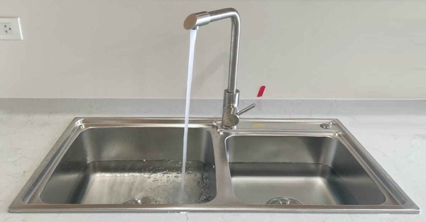 Chậu rửa bát 2 hố Inox 304 FS 8143S