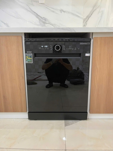 Máy rửa bát Grandx SMS8GX89B Series 8 - Sấy Khí Nóng & Diệt Khuẩn UV