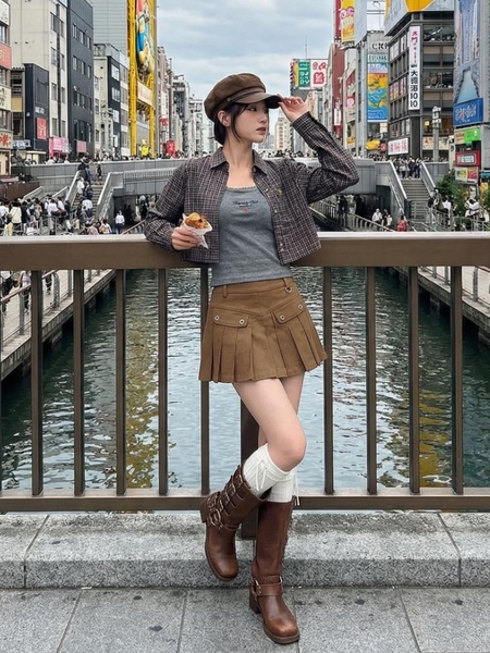 Prefin Skirt