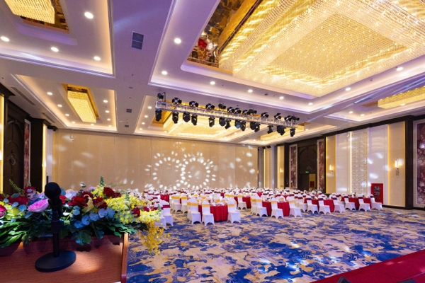 GRAND BALLROOM